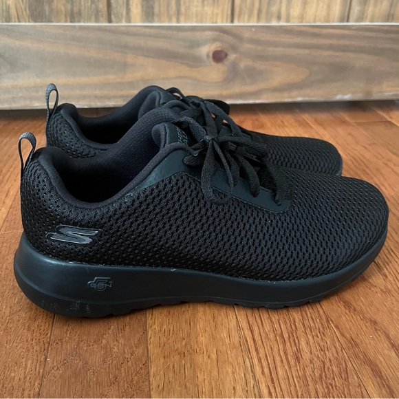 Skechers GOGA MAX AII Black SN15601 W Lace Up Athletic Shoes Sneakers Size 6.5 - Picture 2 of 13